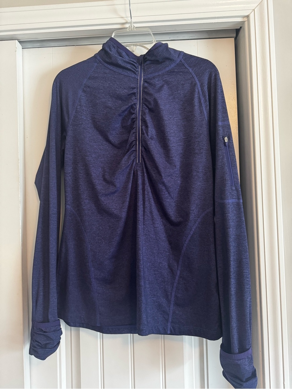 Kirkland 1/2 Zip Lightweight Pullover in Deep Purple size L